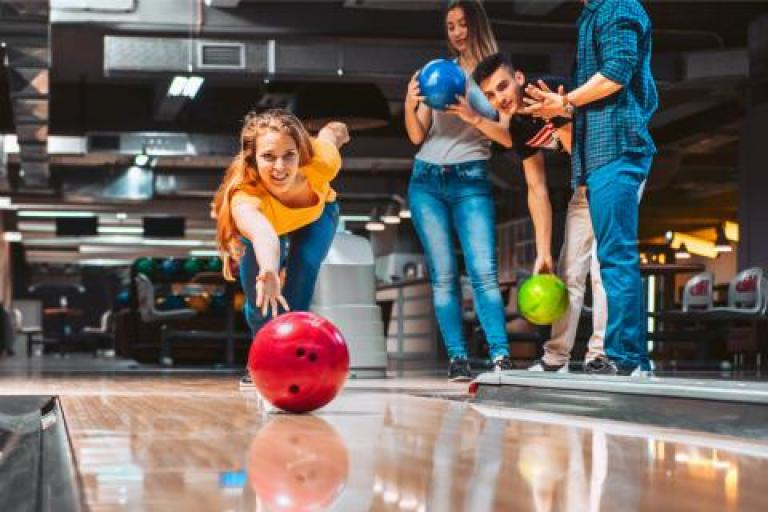 montreux-school-activity-bowling