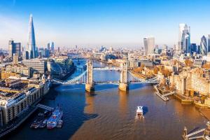 best cities to learn english summer camp london