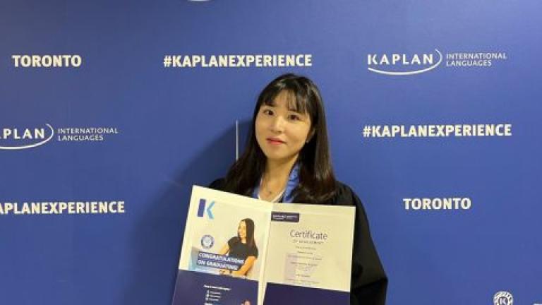 Graduation-Toronto-Korean-Student